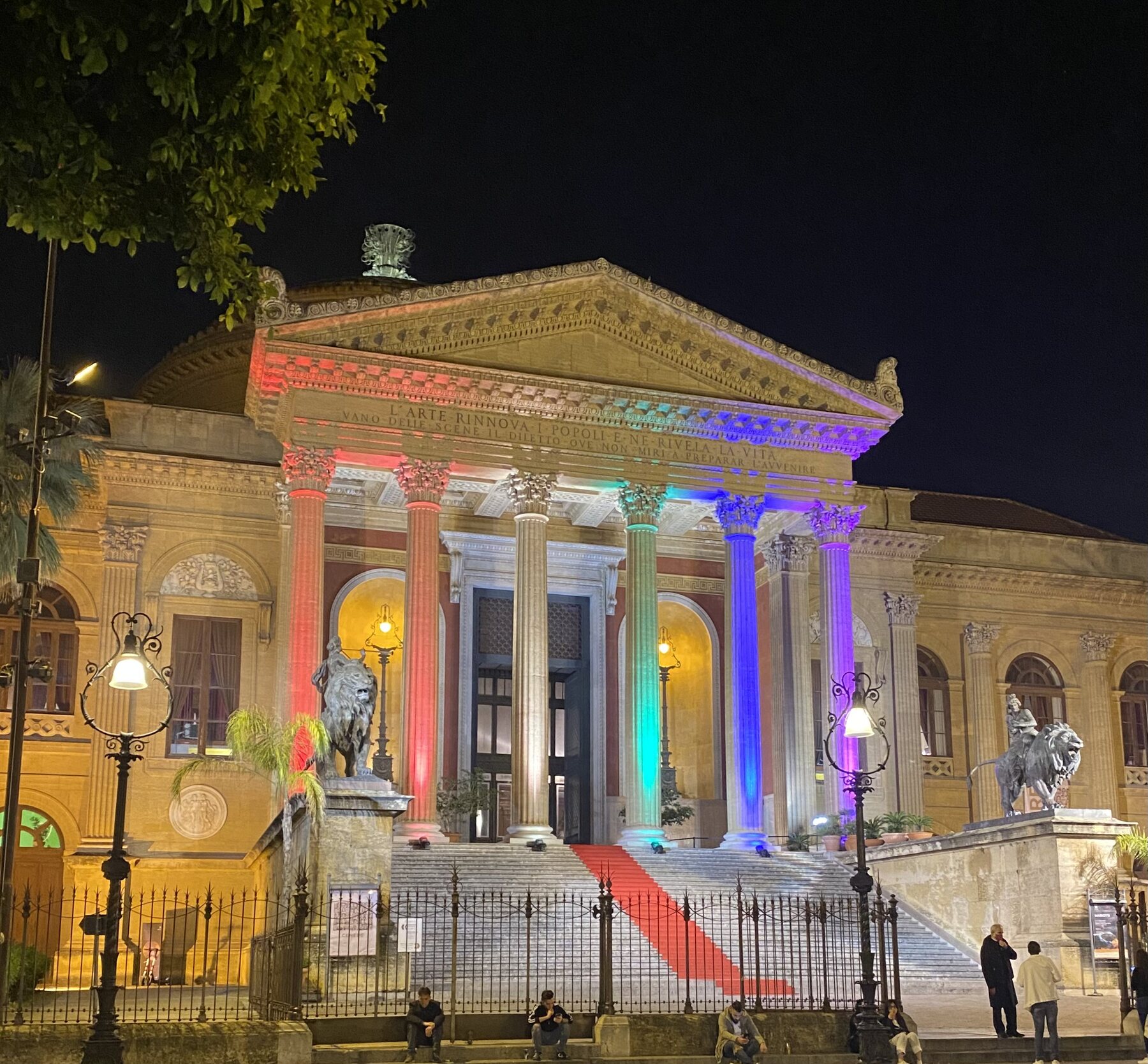 Teatro Massimo, la sera
